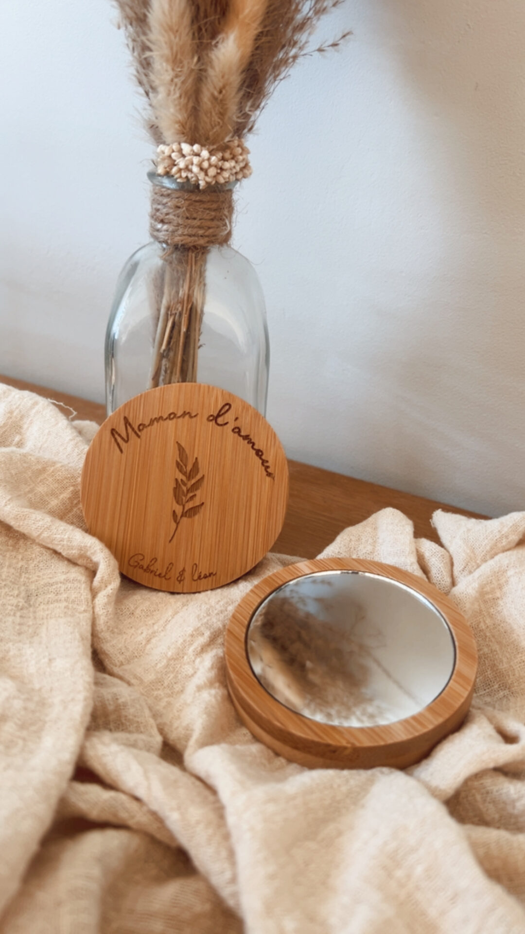 {"eId":"239828301971589","CameraPosition":1}